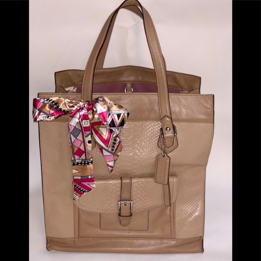 Coach handbag- tote Charlie python tan